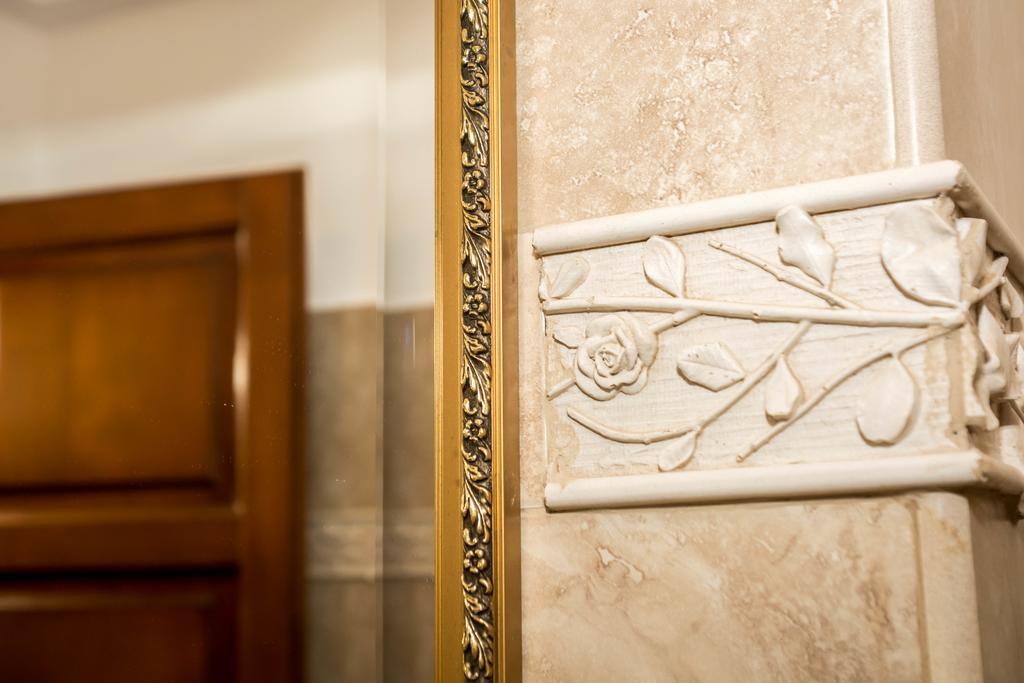 Chic Apartment Brasov Exterior photo